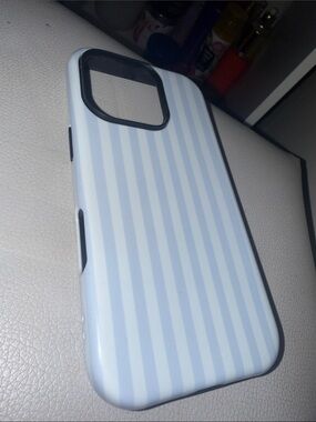 Striped Light Blue Protective Iphone 16 pro